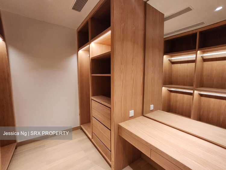 The Colonnade (D10), Condominium #459191111